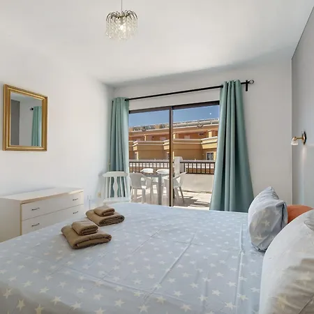 Hébergement de vacances 3 Bedrooms With Views