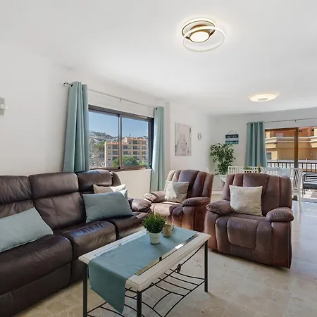 Vakantiehuis 3 Bedrooms With Views
