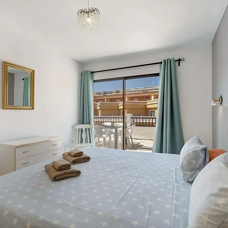 3 Bedrooms With Views Vakantiehuis *